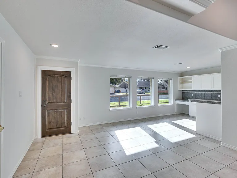 7709 Shoal Creek Blvd — Photo 3