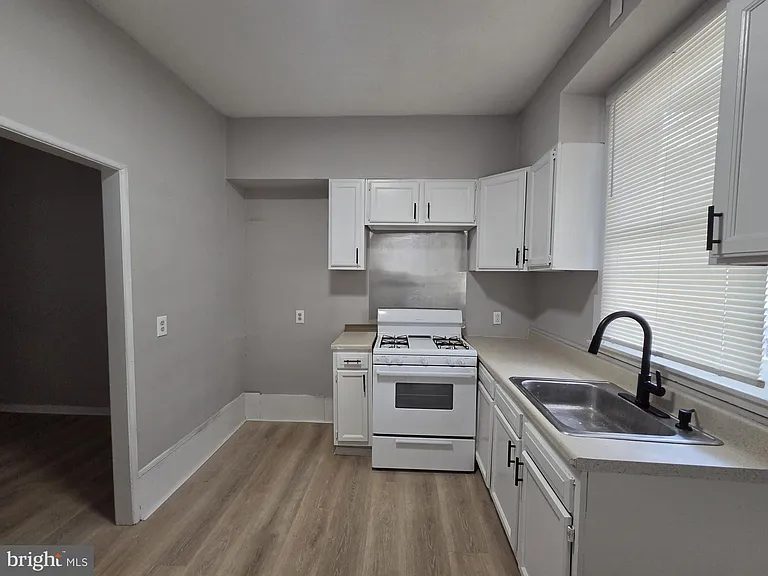 633 E Allegheny Ave — Photo 13