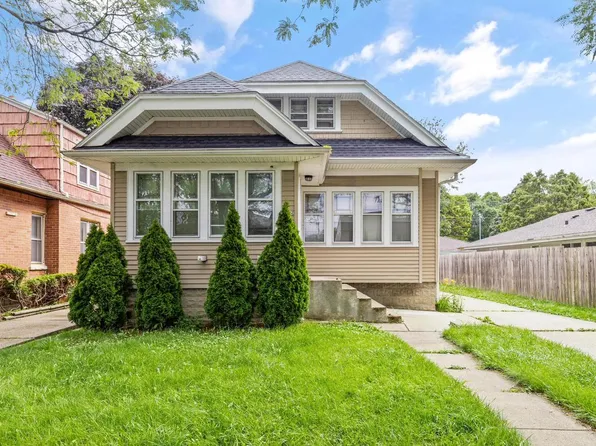 4512 West Leon TERRACE, Milwaukee, WI 53216