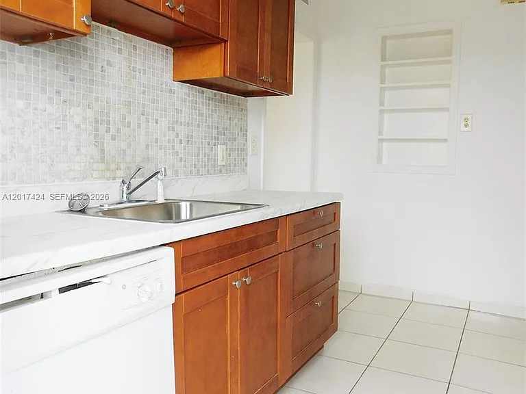 1735 Marseille Dr #2 — Photo 10
