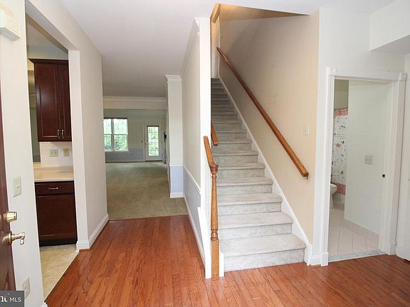 5th image of 206 Dorchester Dr