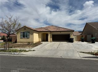996 Forster Ct, Hemet, CA 92543