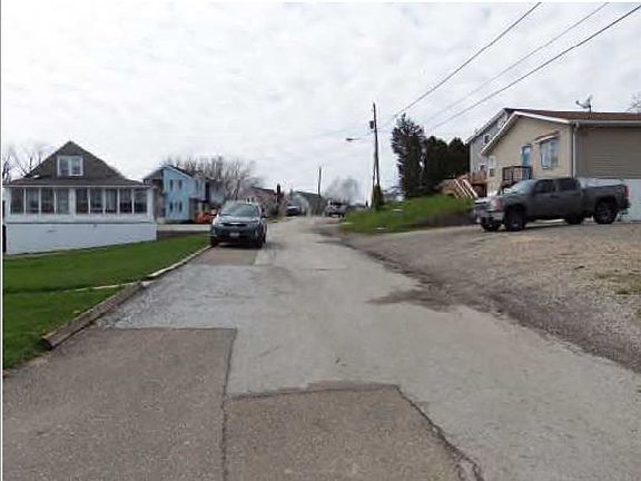 2nd image of 903 Buena Vista Blvd