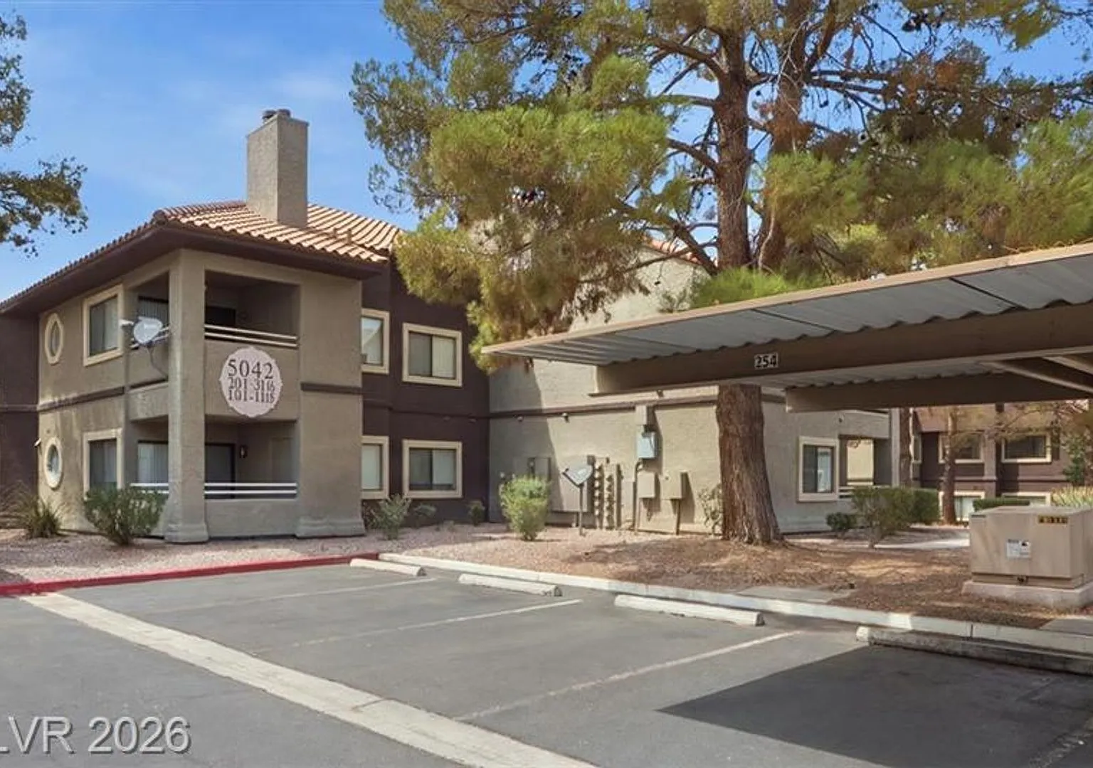 NC282 5042 Rainbow Blvd. #101 ( gated #8939 ,BLDG 11) — Photo 4