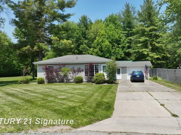 1250 W Sloan Rd, Burt, MI 48417