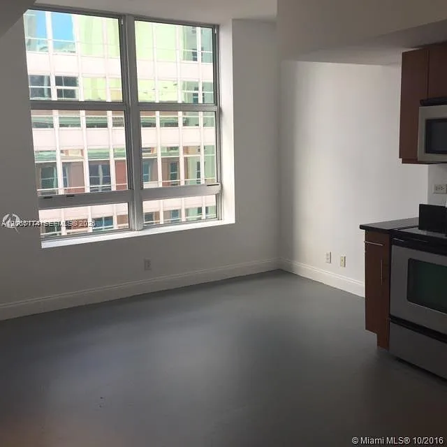 Flagler First Condo — Photo 2