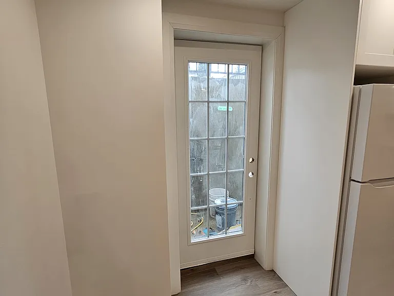 3 Kaufman Dr #UPPER — Photo 16