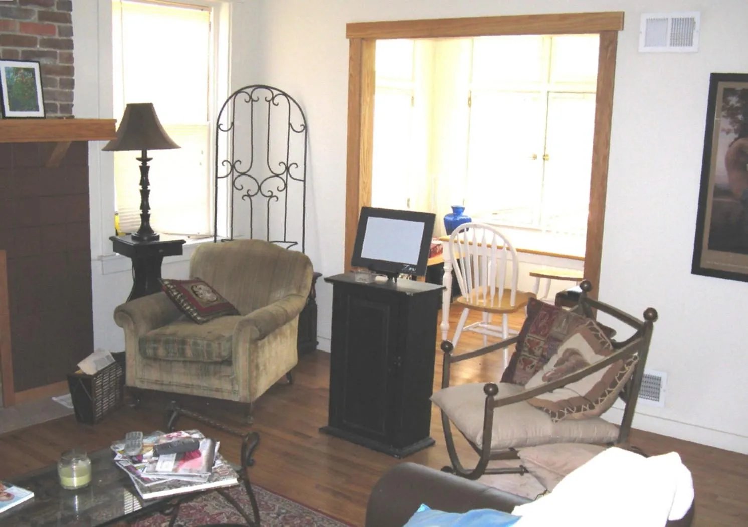 2 bed, 1100 sqft, $1,750 — Photo 1