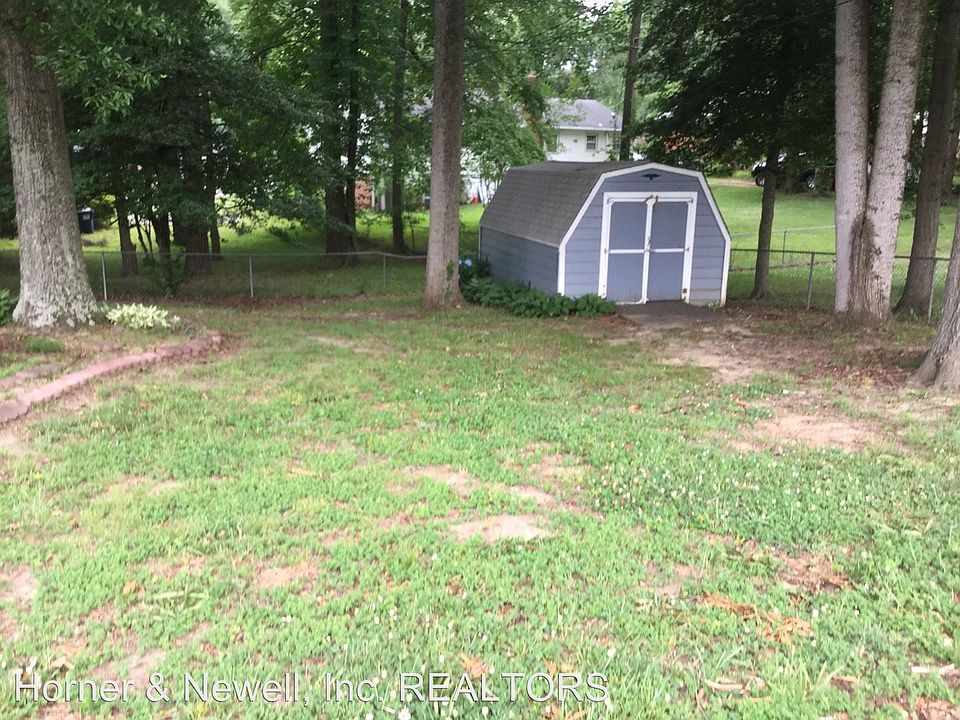 2nd image of 8531 Hunton Cir