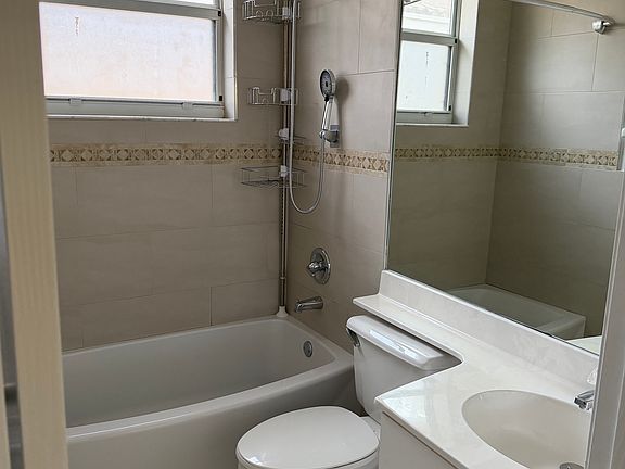 3rd image of 14845 SW 50th Ct