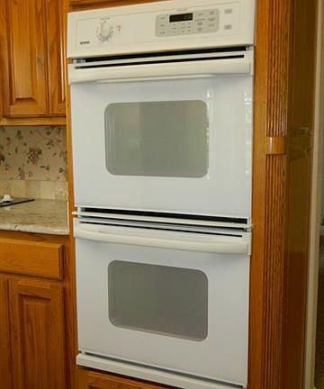 5th image of 3200 Leatherwood Ct