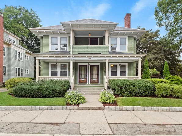 799 Pleasant St, Worcester, MA 01602