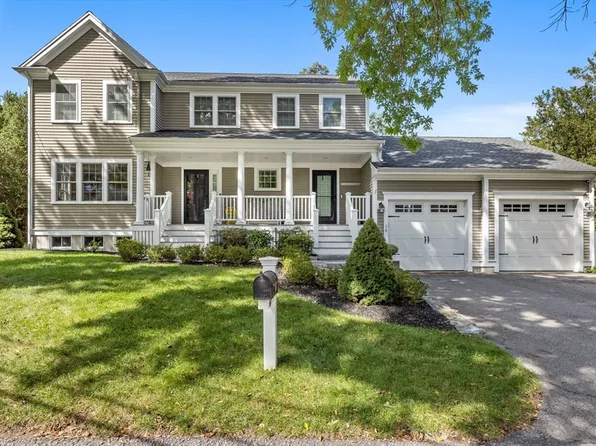 16 Park Cir, Hingham, MA 02043
