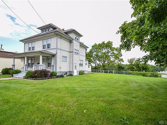 2nd image of 3315 Linden Ave