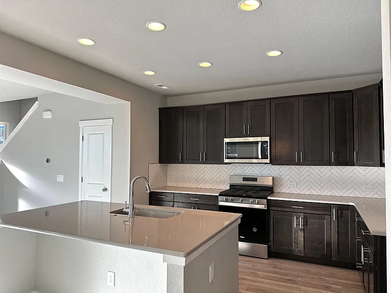 3118 Monteluna Grv — Photo 9