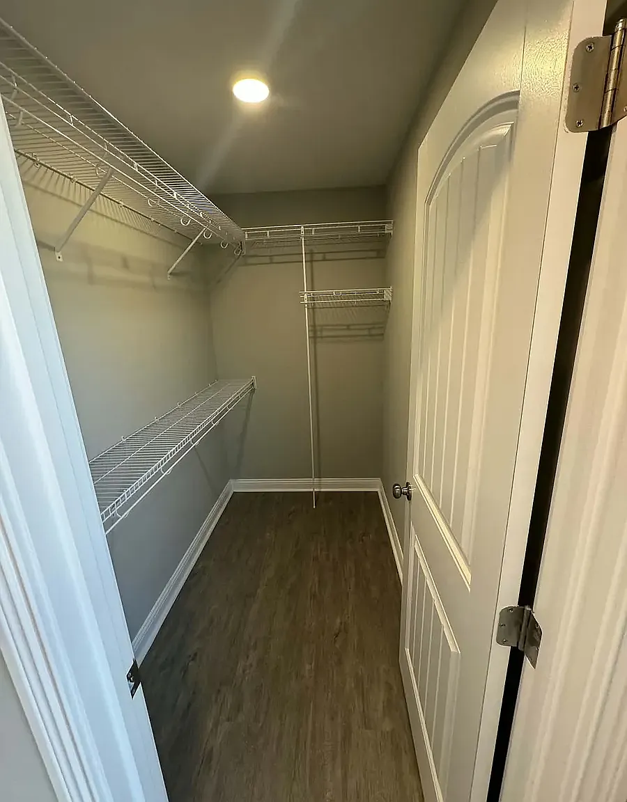 4 bed, 2.5 bath, 1800 sqft, $2,000 — Photo 3