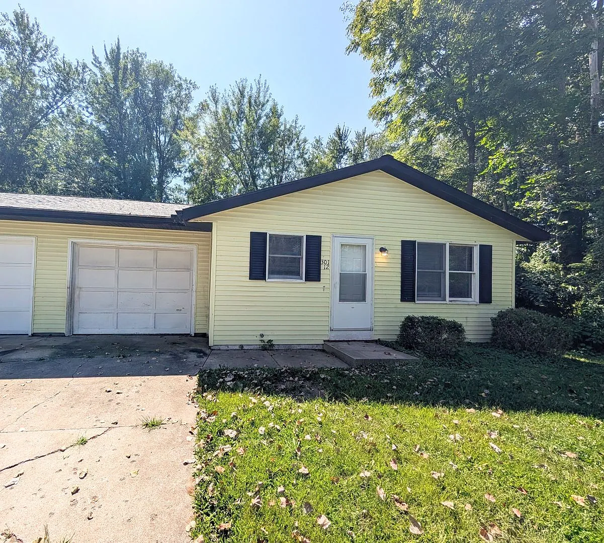 301 E. Palm Drive — Photo 1