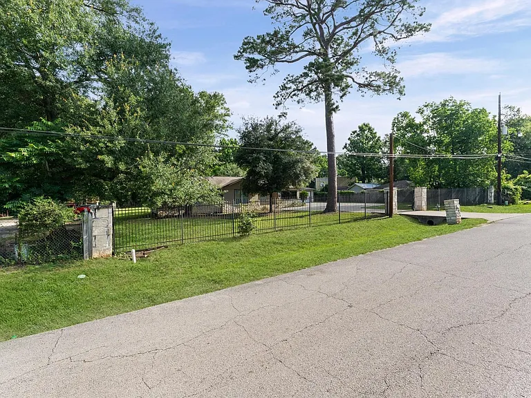 1505 Gladiola Ave — Photo 39