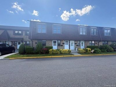 335 Mariners Way, Copiague, NY, 11726