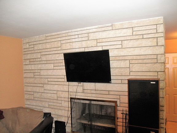 2nd image of 1306 Sherwood Pl