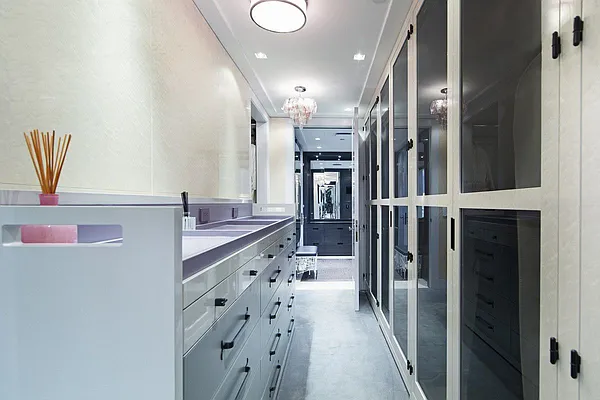 Sold by BLU Real Estate | media 17