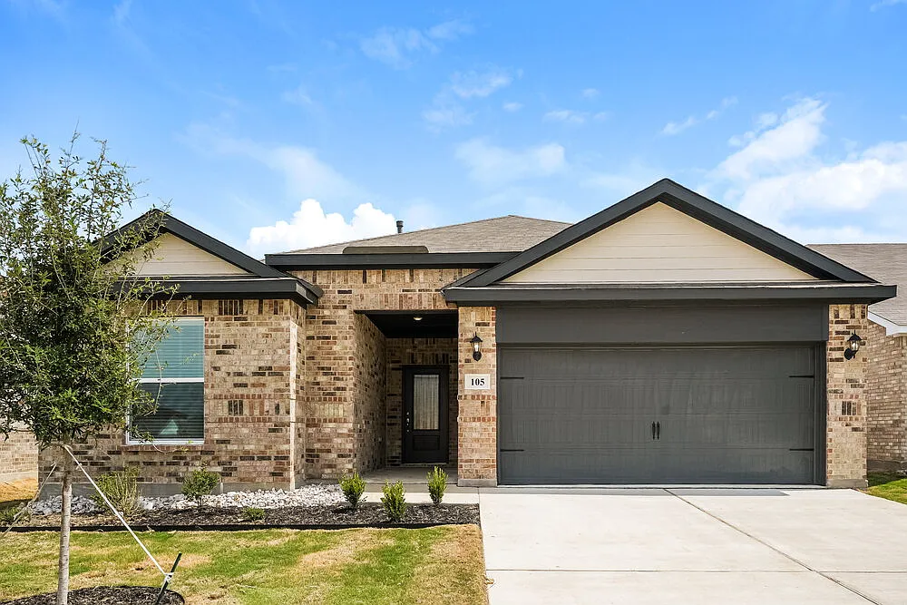 4 bed, 2.0 bath, 1784 sqft, $2,355 — Photo 1