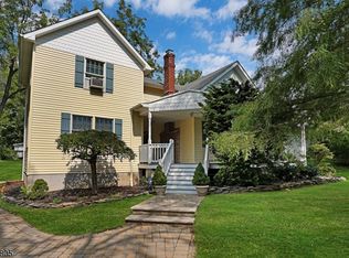 87 Brookdale Rd, Watchung, NJ 07069