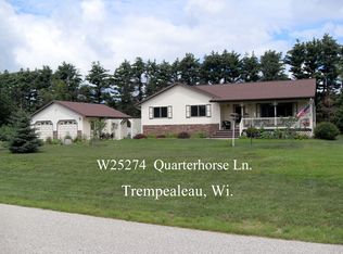 W25274 Quarter Horse Ln, Trempealeau, WI 54661