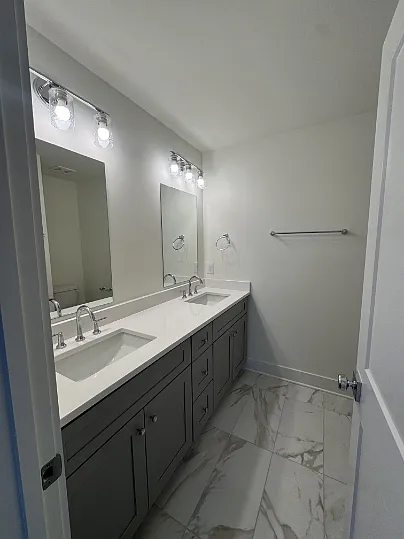 504 Edwin St #1-44 — Photo 7