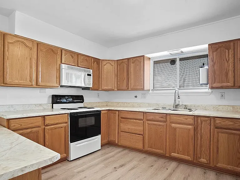 Morningside Cir — Photo 12