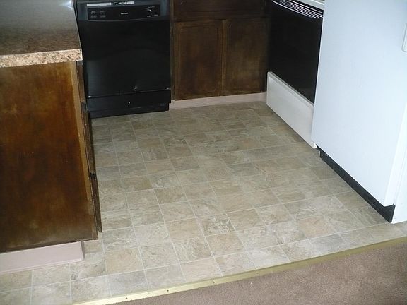 5th image of 338 Allen Ave SE #3C