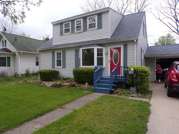 2nd image of 506 Humphrey St