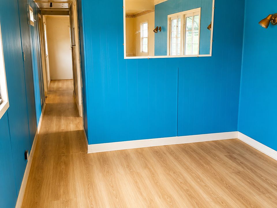 2nd image of 425 Monroe Ave #48