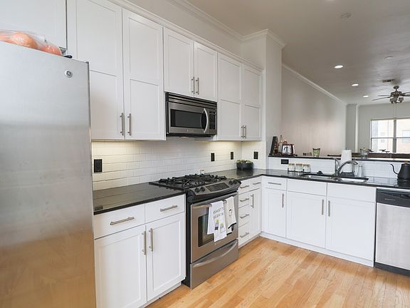 4th image of 708 Skyline Bluff Ct