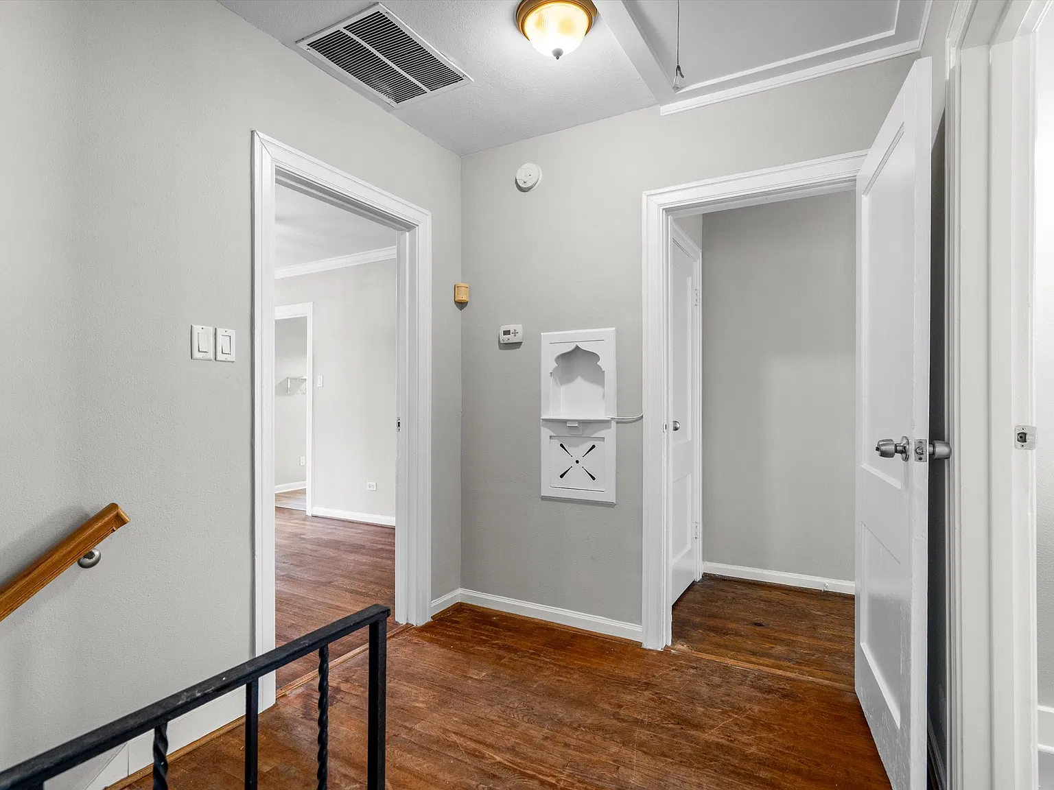 2 bed, 1229 sqft, $1,950 — Photo 4