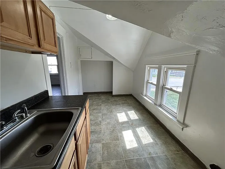 2526 Sunset Blvd #2 — Photo 9