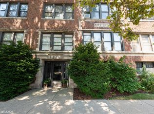 1502 W Greenleaf Ave #3, Chicago, IL 60626