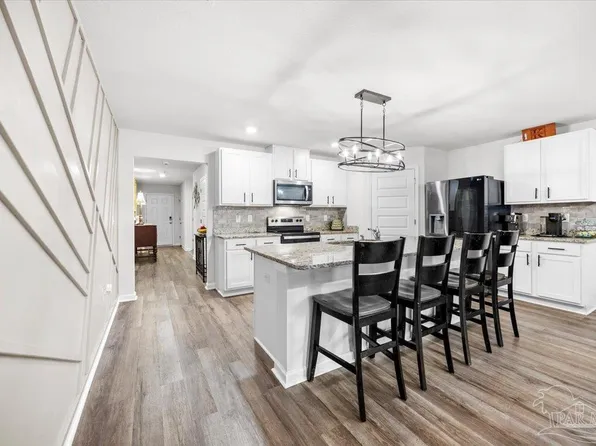 5150 Gaineswood Dr, Milton, FL 32583