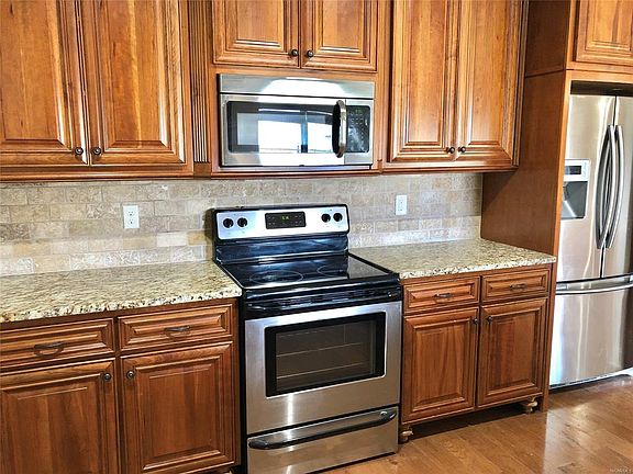 3rd image of 9824 Lochfield Dr