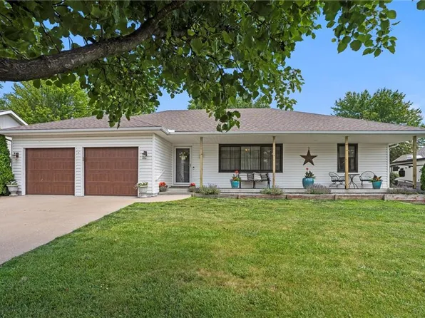 15434 Wellington Place Dr, Basehor, KS 66007