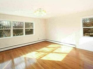 443 W 263rd St #2F, Bronx, NY 10471