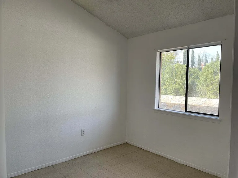 7214 Dale Rd #2 — Photo 18