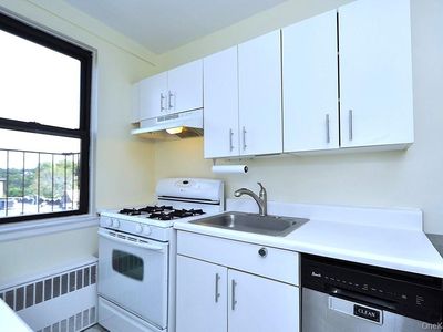 142 Garth Road #4A, Scarsdale, NY, 10583