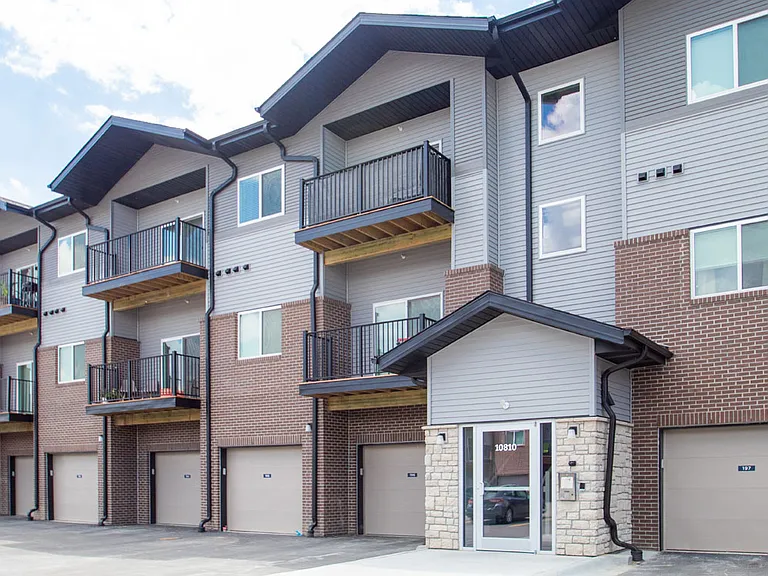 Latitude 41 — Photo 27
