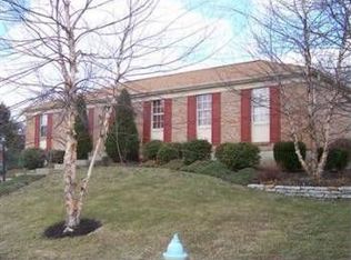 142 Lookout Farm Dr, Crestview Hills, KY 41017