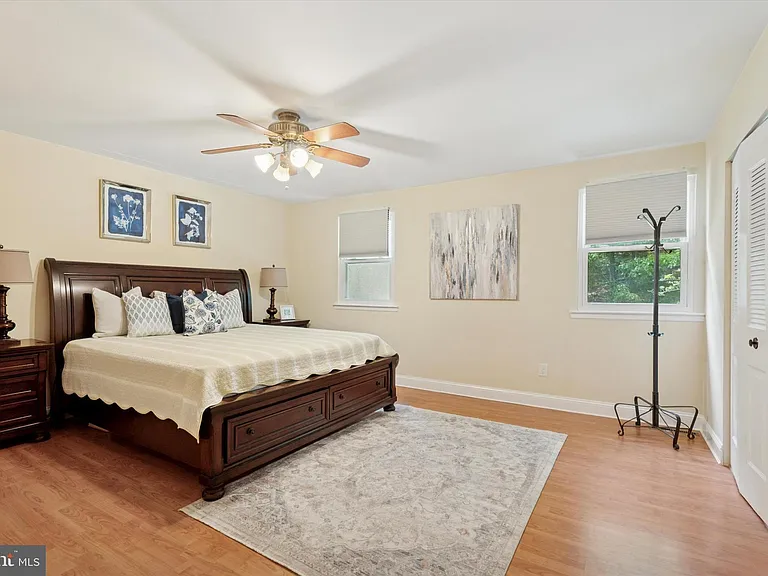 205 Woodside Cir — Photo 13