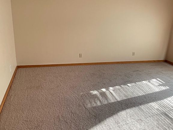 5th image of 5660 N San Joaquin Ave