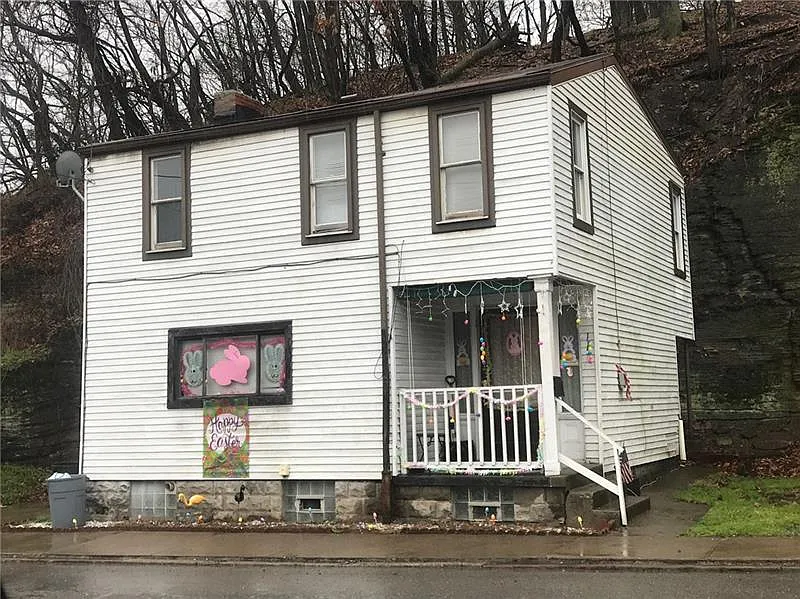 1156 Woods Run Ave photo 1