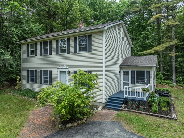 11 Monroe Drive, Naples, ME 04055