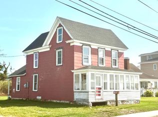 3438 Main St, Chincoteague Island, VA 23336